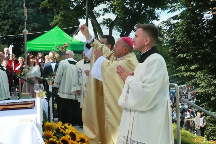 Uroczystości w Wąwolnicy