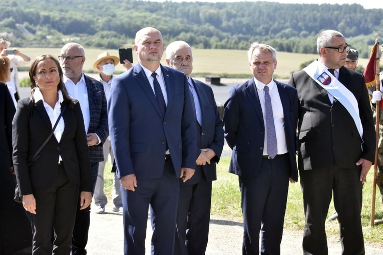 Modlitwa za ofiary wojny w Rogoźnicy