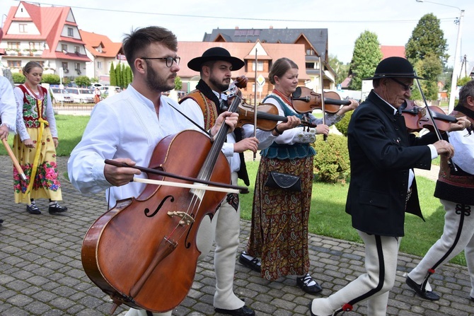 Parafialne dożynki w Miętustwie 