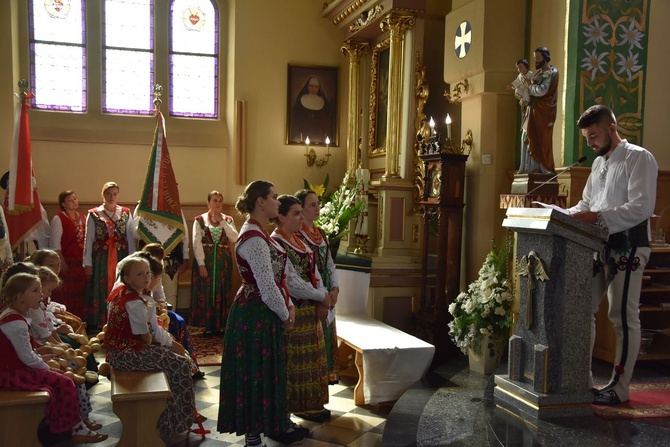 Parafialne dożynki w Miętustwie 