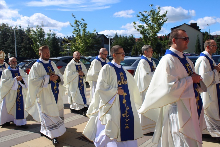 Ciechanów. 25 lat parafii pw. Matki Bożej Fatimskiej