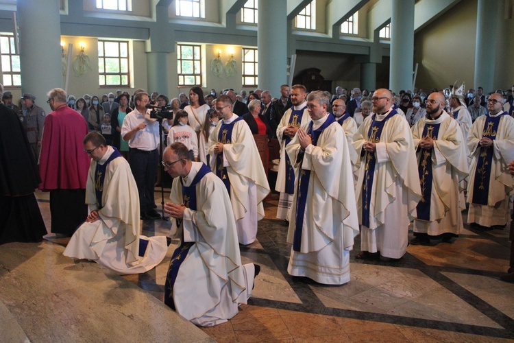 Ciechanów. 25 lat parafii pw. Matki Bożej Fatimskiej