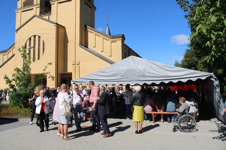 Ciechanów. 25 lat parafii pw. Matki Bożej Fatimskiej