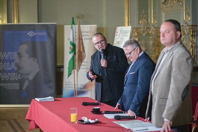 Mirosław Kowalik, burmistrz miasta Marek Fedoruk oraz Maciej Kieres podczas konferencji prasowej zaprezentowali program wydarzenia.