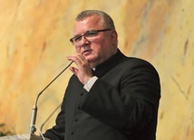 	Ksiądz prof. Marian Zając życzył słuchaczom mocnej wiary.