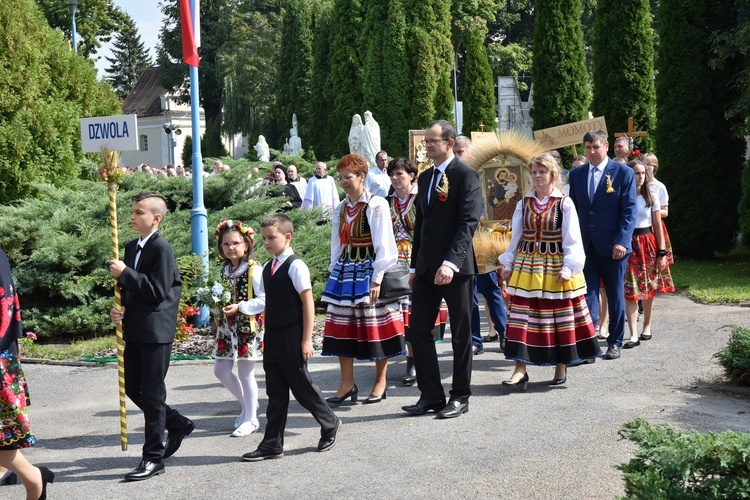 Odpust i dożynki u Pani Janowskiej