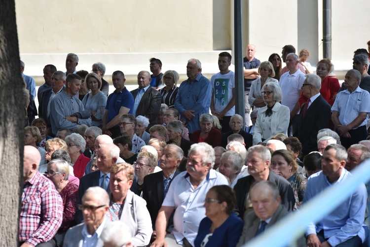 Odpust i dożynki u Pani Janowskiej