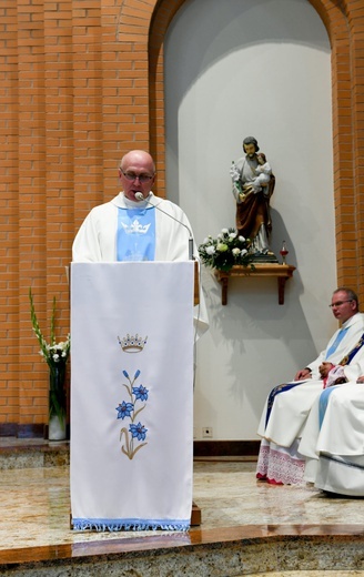 Nowy Sącz. Poświęcenie kaplicy i wręczenie nominacji