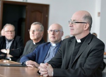 W spotkaniu uczestniczyli również najbliżsi współpracownicy biskupa.
