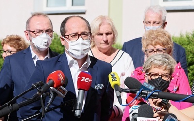 Medycy nie odwołają protestu, oczekują spotkania z premierem