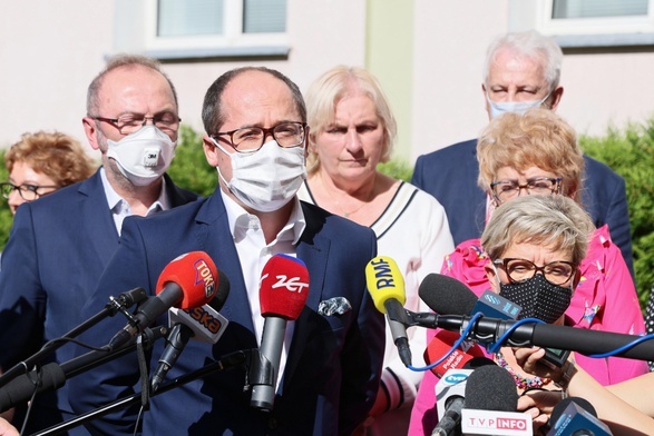 Medycy nie odwołają protestu, oczekują spotkania z premierem