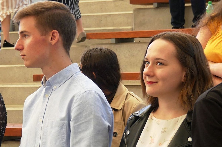 Młodzi w amfiteatrze pod Grojcem w Żywcu - 2021