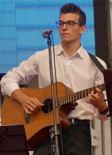 Młodzi w amfiteatrze pod Grojcem w Żywcu - 2021