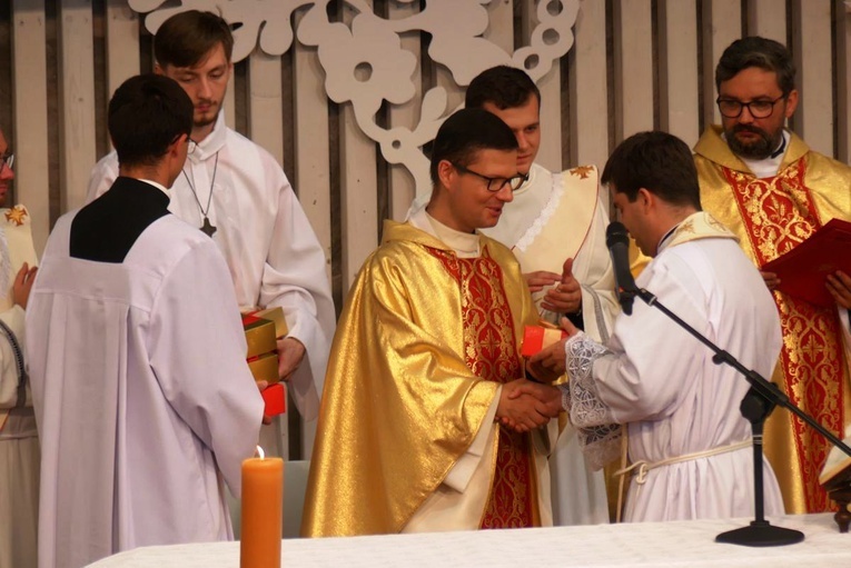 Młodzi w amfiteatrze pod Grojcem w Żywcu - 2021