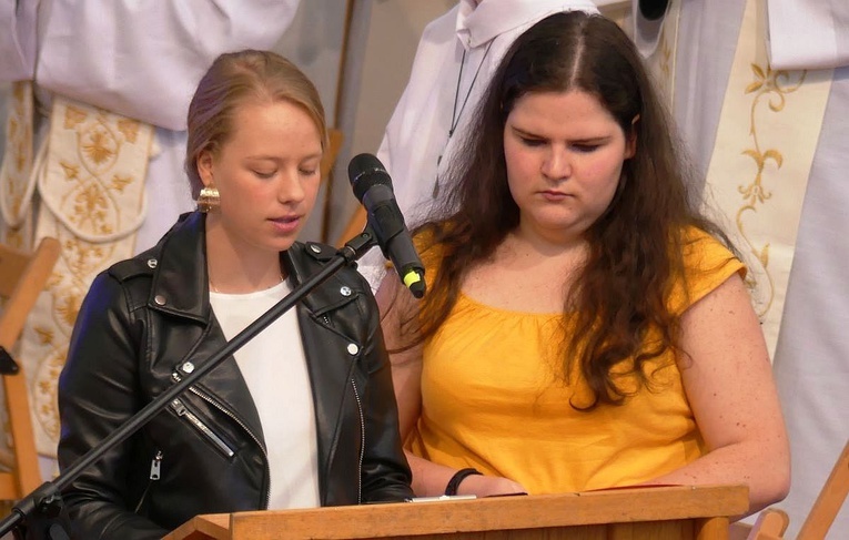 Młodzi w amfiteatrze pod Grojcem w Żywcu - 2021