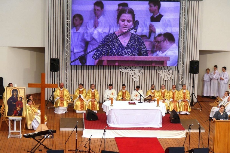 Młodzi w amfiteatrze pod Grojcem w Żywcu - 2021