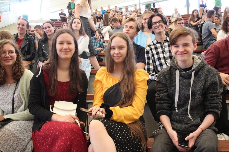 Młodzi w amfiteatrze pod Grojcem w Żywcu - 2021