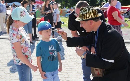 2. Festyn parafialny "Kościół odNowa" na os. Polskich Skrzydeł w Bielsku-Białej - 2021