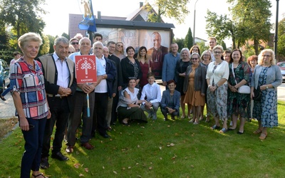 W grupie, której przewodnikiem jest ks. Andrzej Jędrzejewski, jest 10 osób z Akcji Katolickiej i 20 reprezentantów parafii św. Stefana.