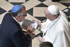 Franciszek spotkał się Ekumeniczną Radą Kościołów Węgier i wspólnotami żydowskimi