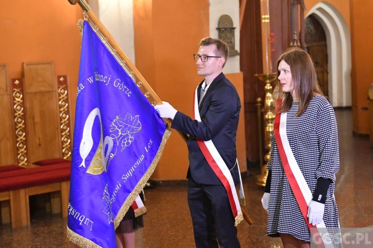 Poświęcenie sztandaru Lubuskiej Okręgowej Izby Aptekarskiej z Zielonej Góry