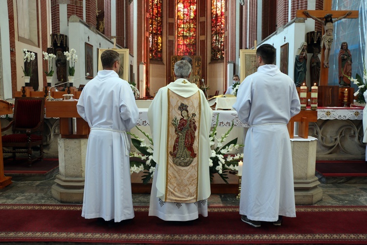 Odpust ku czci Matki Bożej Mariampolskiej na Piasku