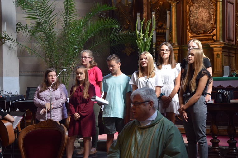 Inauguracja roku Ekip Notre- Dame 
