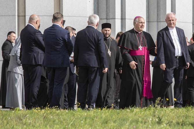 Prezydent Andrzej Duda z małżonką wśród świadków beatyfikacji