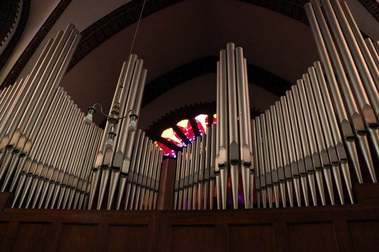 Festyn rodzinny w parafii pw. św. Henryka we Wrocławiu