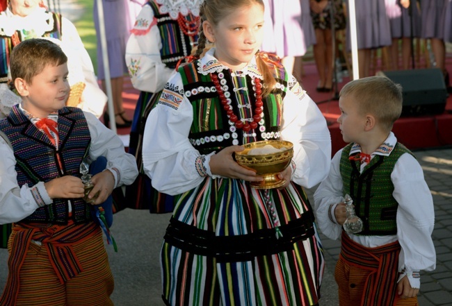 Ceramiczna płytka z kard. Stefanem Wyszyńskim