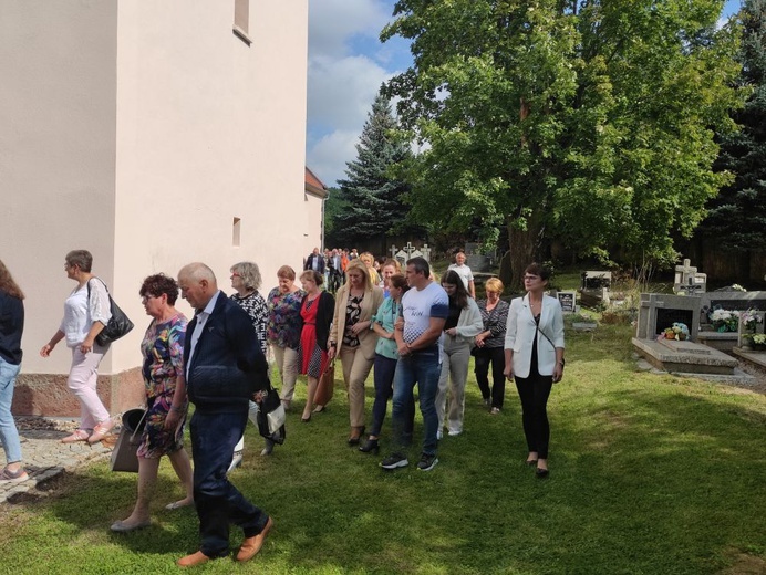 Sady Górne. Połączyli odpust z dożynkami