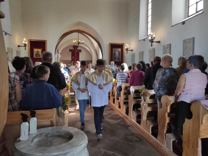 Sady Górne. Połączyli odpust z dożynkami