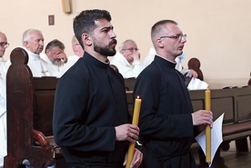 Br. Patryk Janiak i kl. Konrad Nowak ślubowali resztę życia spędzić w Towarzystwie Boskiego Zbawiciela.