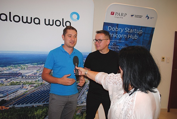 ▲	Mikołaj Komór i Sylwester Perowicz ze Szczecina zaproponowali podniebną aplikację.