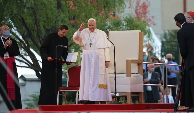 "Przyszłość należy do dzieci". Franciszek spotkał się ze słowackimi Romami