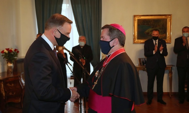 Prezydent Duda: Abp Pawłowski nigdy nie zapomniał o swojej ojczyźnie
