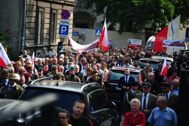 Pogrzeb żołnierzy podziemia niepodległościowego. Cz. 2