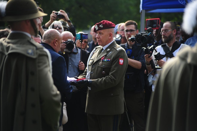 Pogrzeb żołnierzy podziemia niepodległościowego. Cz. 2