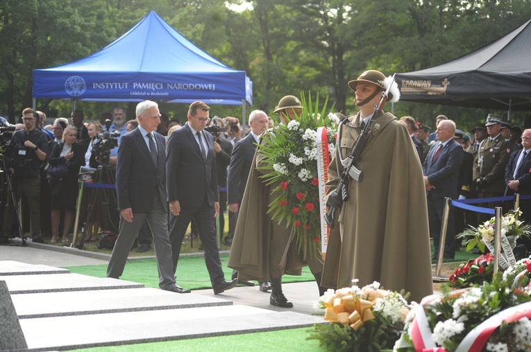 Pogrzeb żołnierzy podziemia niepodległościowego. Cz. 2