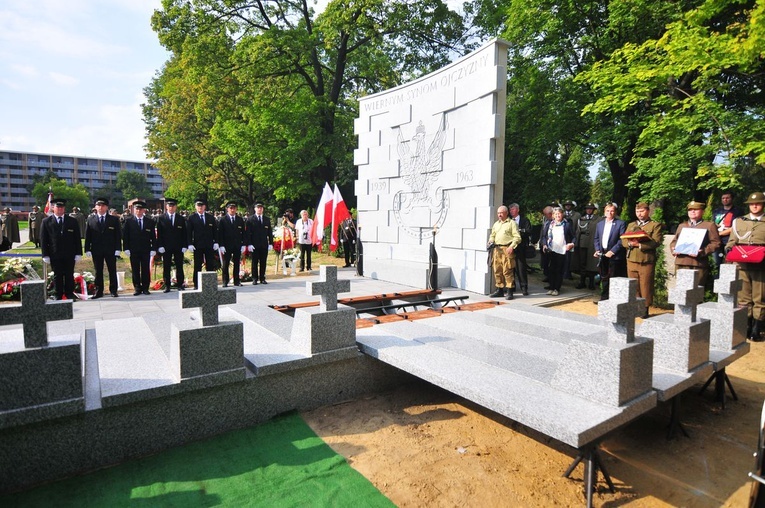 Pogrzeb żołnierzy podziemia niepodległościowego. Cz. 2