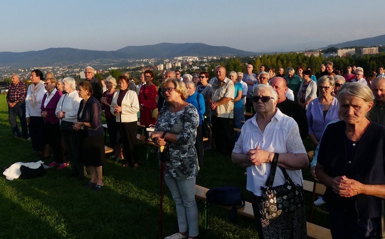 20. Msza św. za Bielsko-Białą pod Krzyżem na Trzech Lipkach - 2021