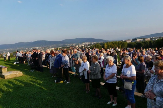 20. Msza św. za Bielsko-Białą pod Krzyżem na Trzech Lipkach - 2021