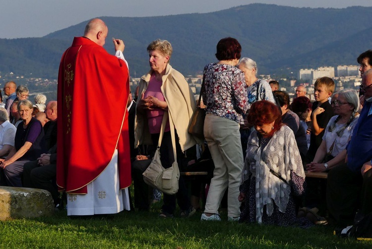 20. Msza św. za Bielsko-Białą pod Krzyżem na Trzech Lipkach - 2021