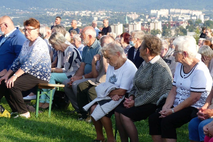 20. Msza św. za Bielsko-Białą pod Krzyżem na Trzech Lipkach - 2021