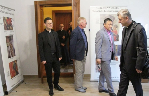 Otwarcie sali muzealnej w budynku starej plebanii sanktuarium Matki Bożej w Rajczy 