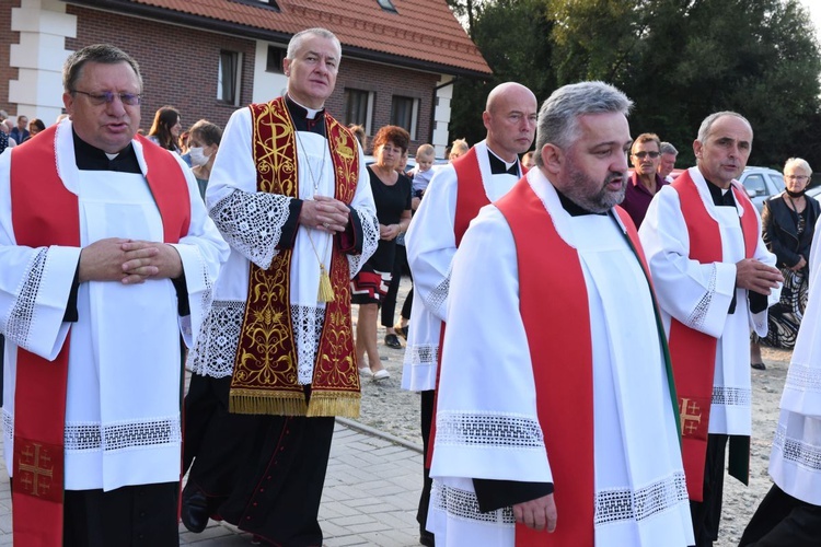 Droga Krzyżowa w Stróżach