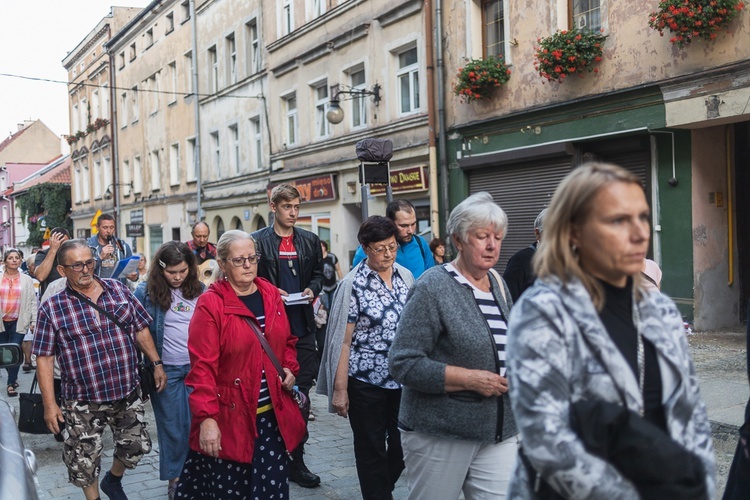 Droga krzyżowa ulicami Strzegomia