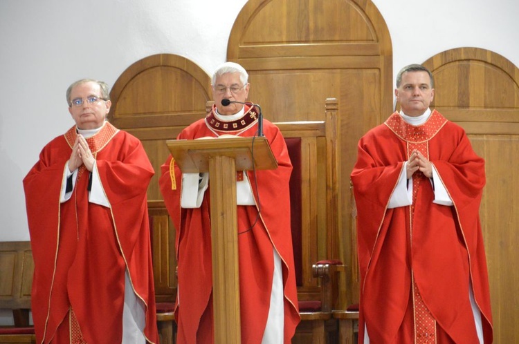 Odpust w parafii Podwyższenia Krzyża Świętego w Wałbrzychu