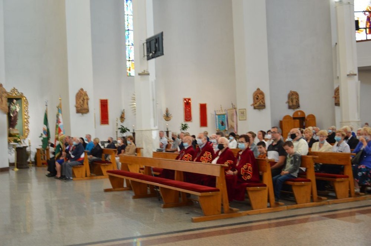 Odpust w parafii Podwyższenia Krzyża Świętego w Wałbrzychu