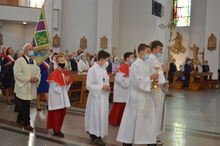Odpust w parafii Podwyższenia Krzyża Świętego w Wałbrzychu